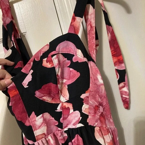 Sofia by Sofia Vergara Floral Maxi Dress - Black and Pink - Picture 2 of 6